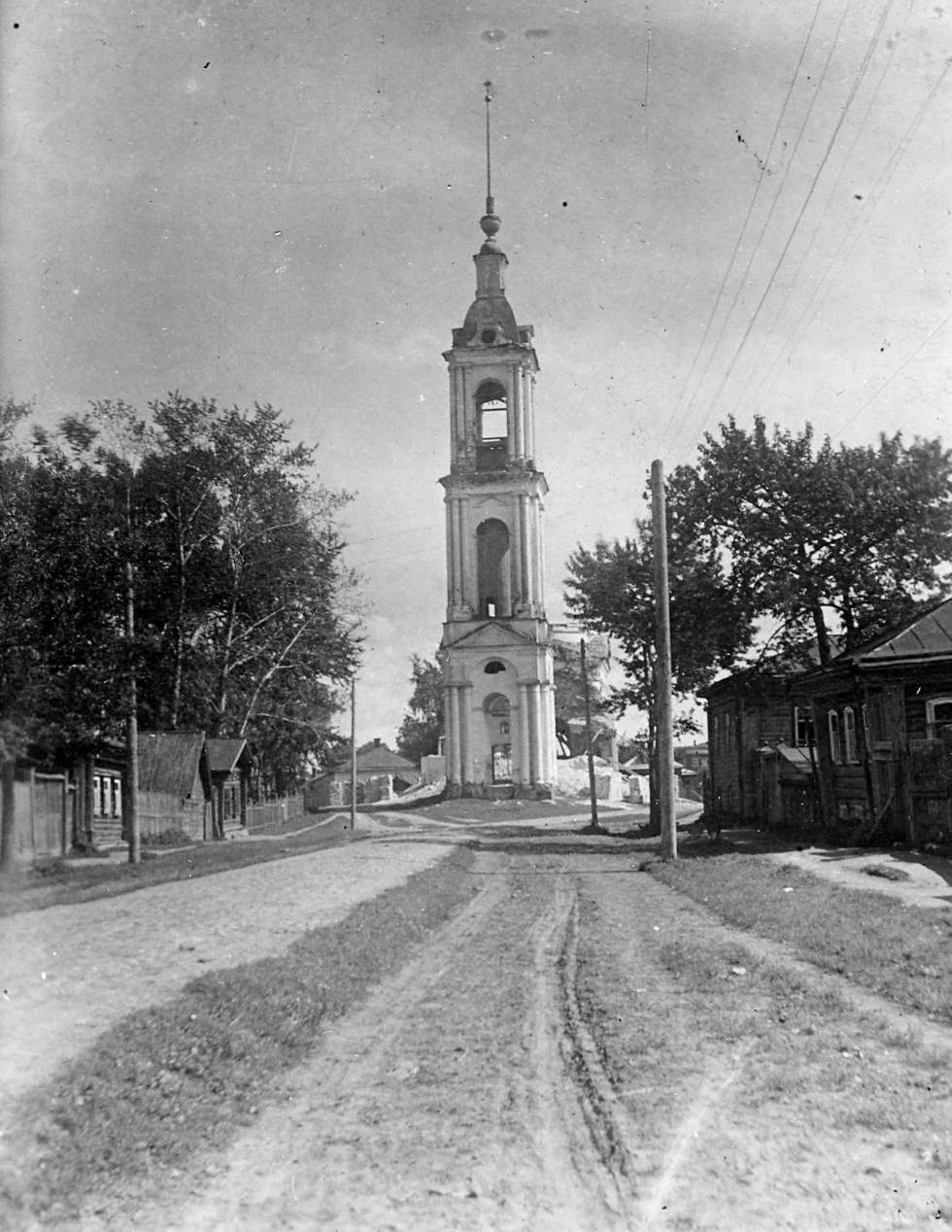 Церковь Иоанна Предтечи. Основная часть разрушена. Снимок сделан 20.08.1935г.